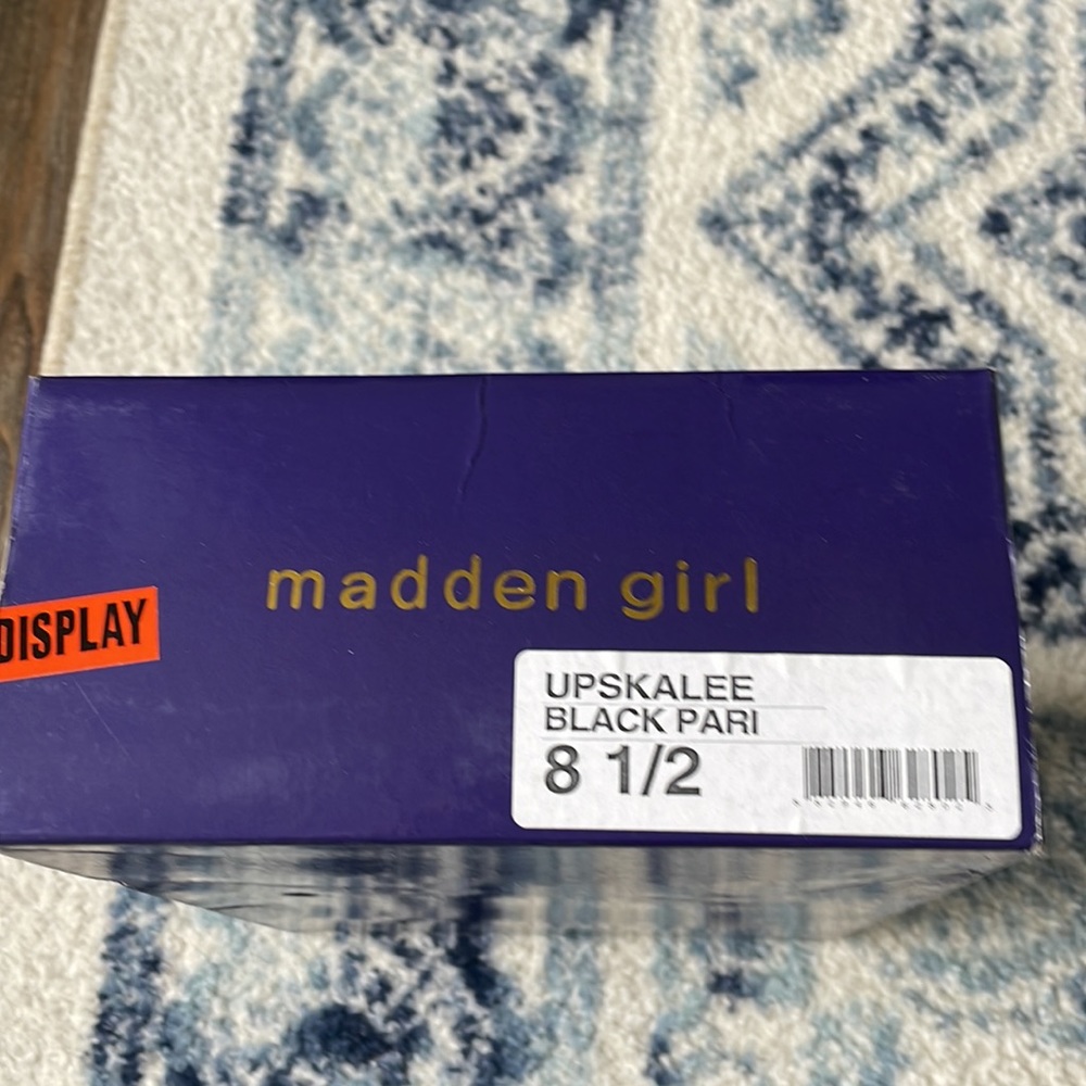 Madden Girl Ruffle Heels - Picture 4 of 5